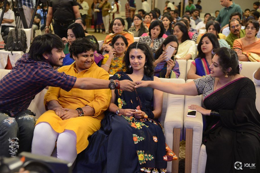 Kalyana-Vaibhogame-Movie-Audio-Launch